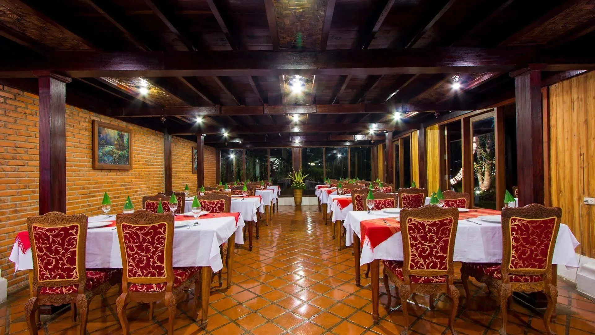 Chanthavinh Resort & Spa Luang Prabang 3*,  Laos